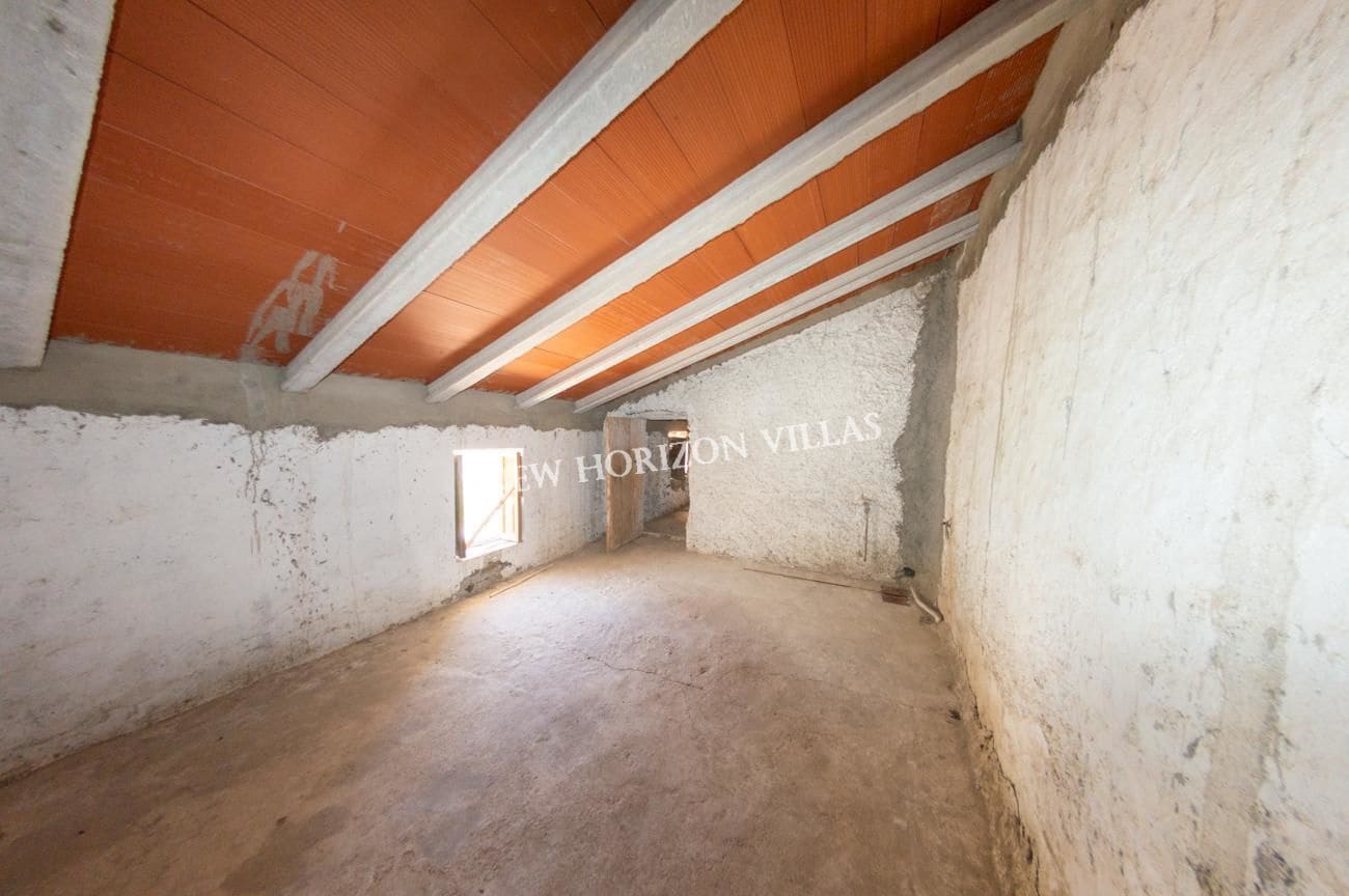 8 bedroom Finca/Country House for sale in Taberno - € 39,995 (Ref: 7524538)