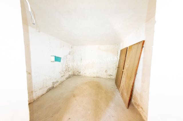 8 sypialnia Finka/Dom wiejski na sprzedaż w Taberno - 39 995 € (Ref: 7524538)