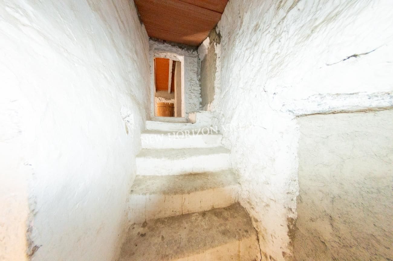 8 bedroom Finca/Country House for sale in Taberno - € 39,995 (Ref: 7524538)