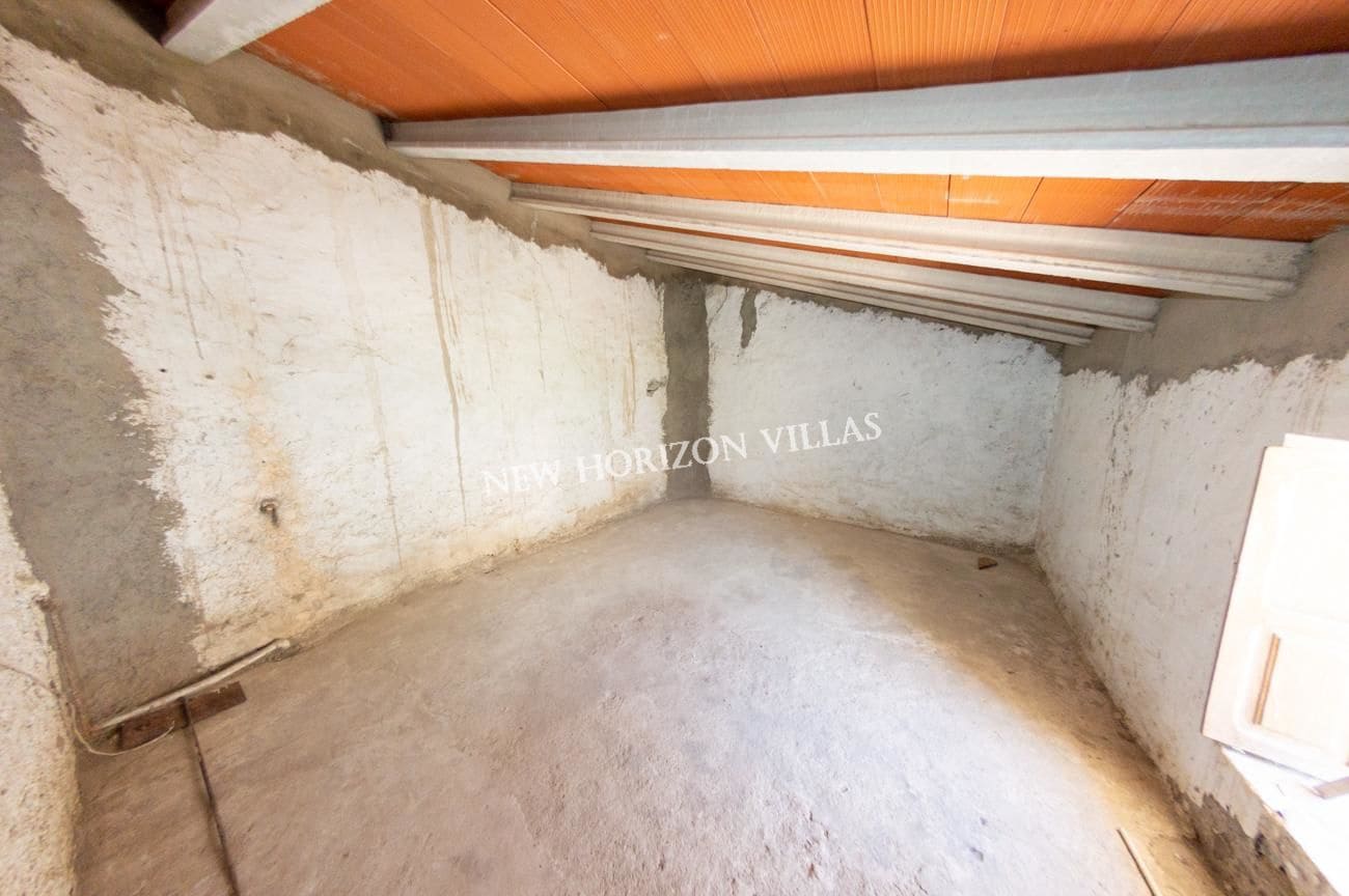 8 bedroom Finca/Country House for sale in Taberno - € 39,995 (Ref: 7524538)