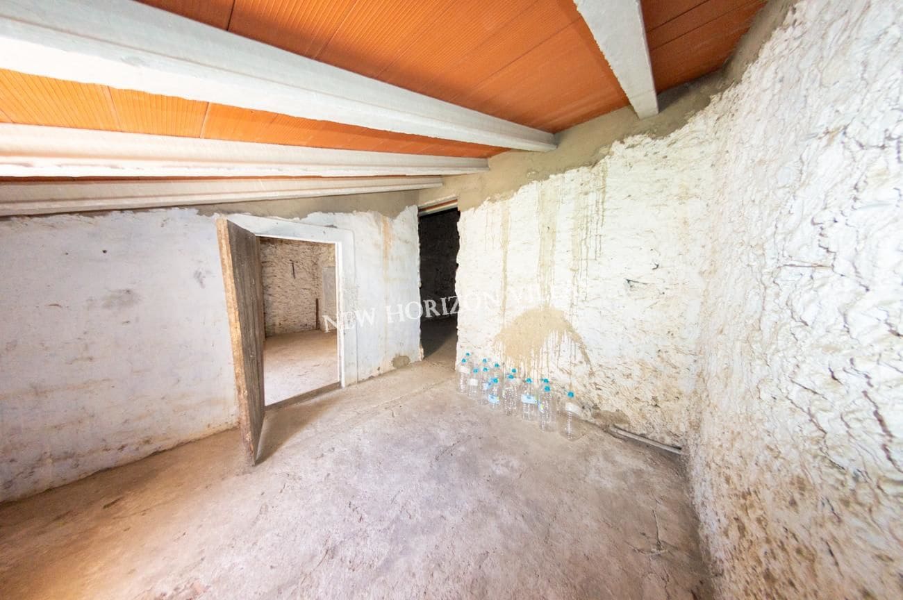 8 bedroom Finca/Country House for sale in Taberno - € 39,995 (Ref: 7524538)