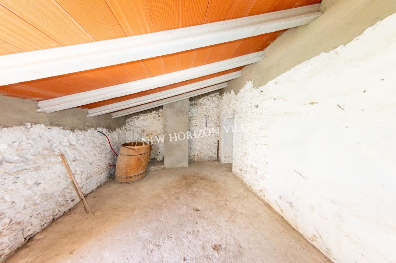 8 bedroom Finca/Country House for sale in Taberno - € 39,995 (Ref: 7524538)