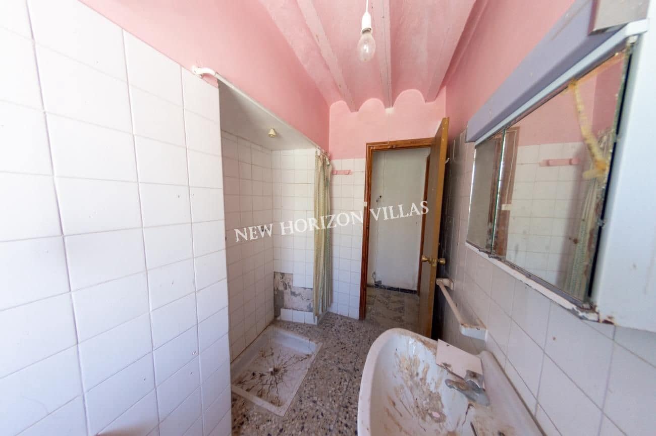 8 bedroom Finca/Country House for sale in Taberno - € 39,995 (Ref: 7524538)