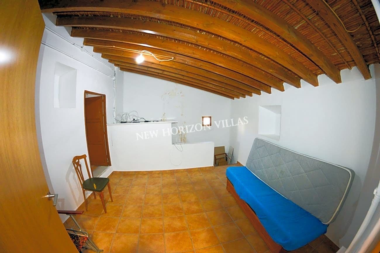 9 bedroom Villa for sale in Antas € 150,000 (Ref 7875014)