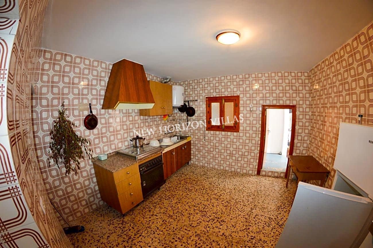 9 soveværelse Villa til salg i Antas - € 140.000 (Ref: 7875014)