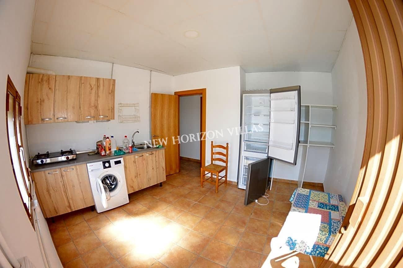 9 soveværelse Villa til salg i Antas - € 140.000 (Ref: 7875014)