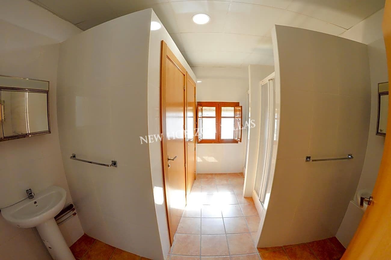 9 soveværelse Villa til salg i Antas - € 140.000 (Ref: 7875014)