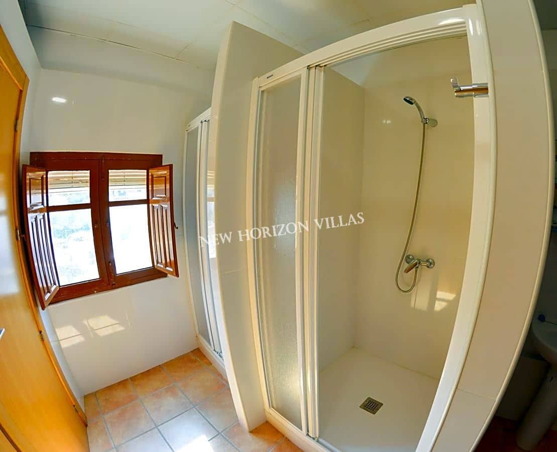 9 soveværelse Villa til salg i Antas - € 140.000 (Ref: 7875014)