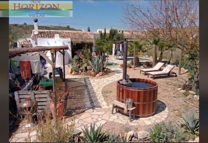 2 bedroom Villa for rent in Oria with pool garage - € 850 (Ref: 7876764)