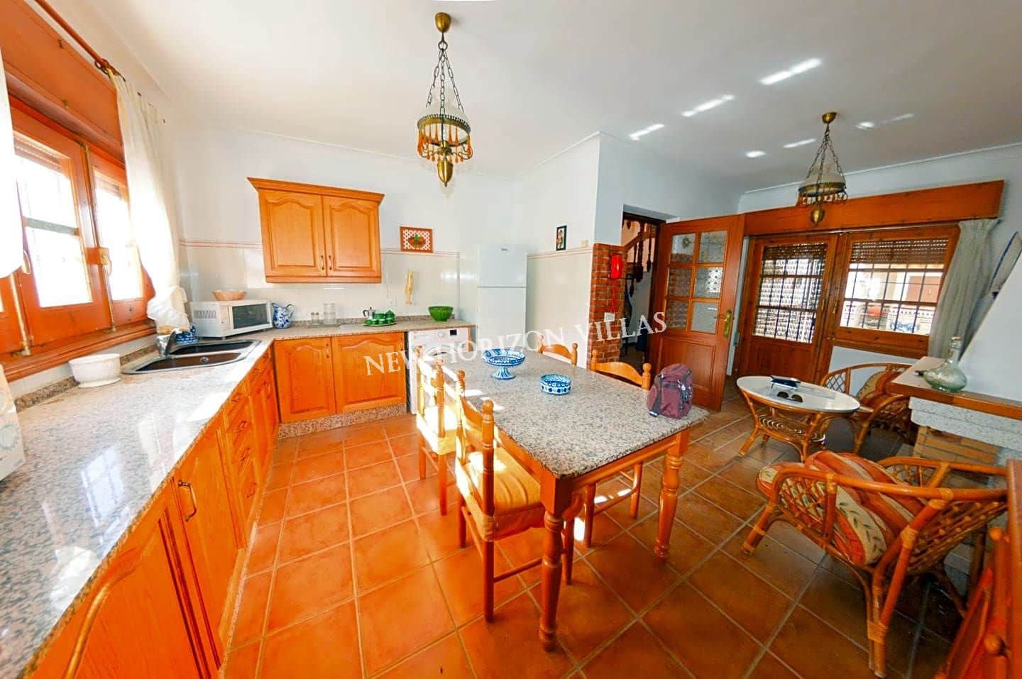 5 soveværelse Villa til salg i Zurgena - € 169.000 (Ref: 7965375)