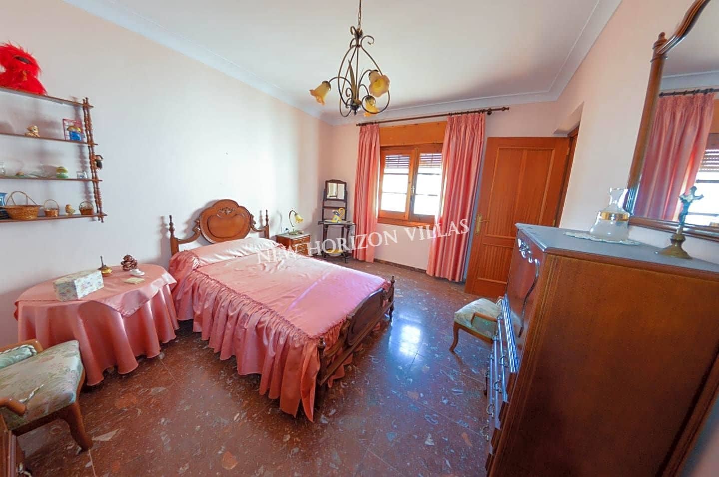 5 soveværelse Villa til salg i Zurgena - € 169.000 (Ref: 7965375)