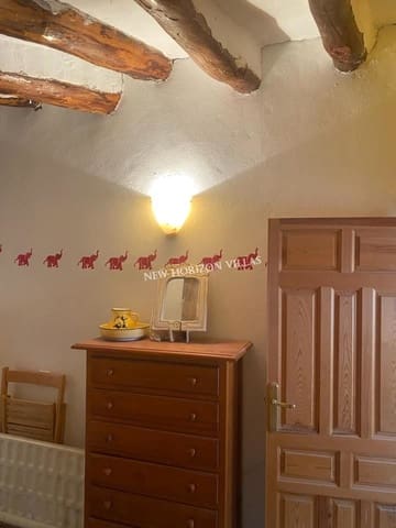 4 slaapkamer Finca/Landhuis te huur in Lubrín - € 500 (Ref: 8184474)
