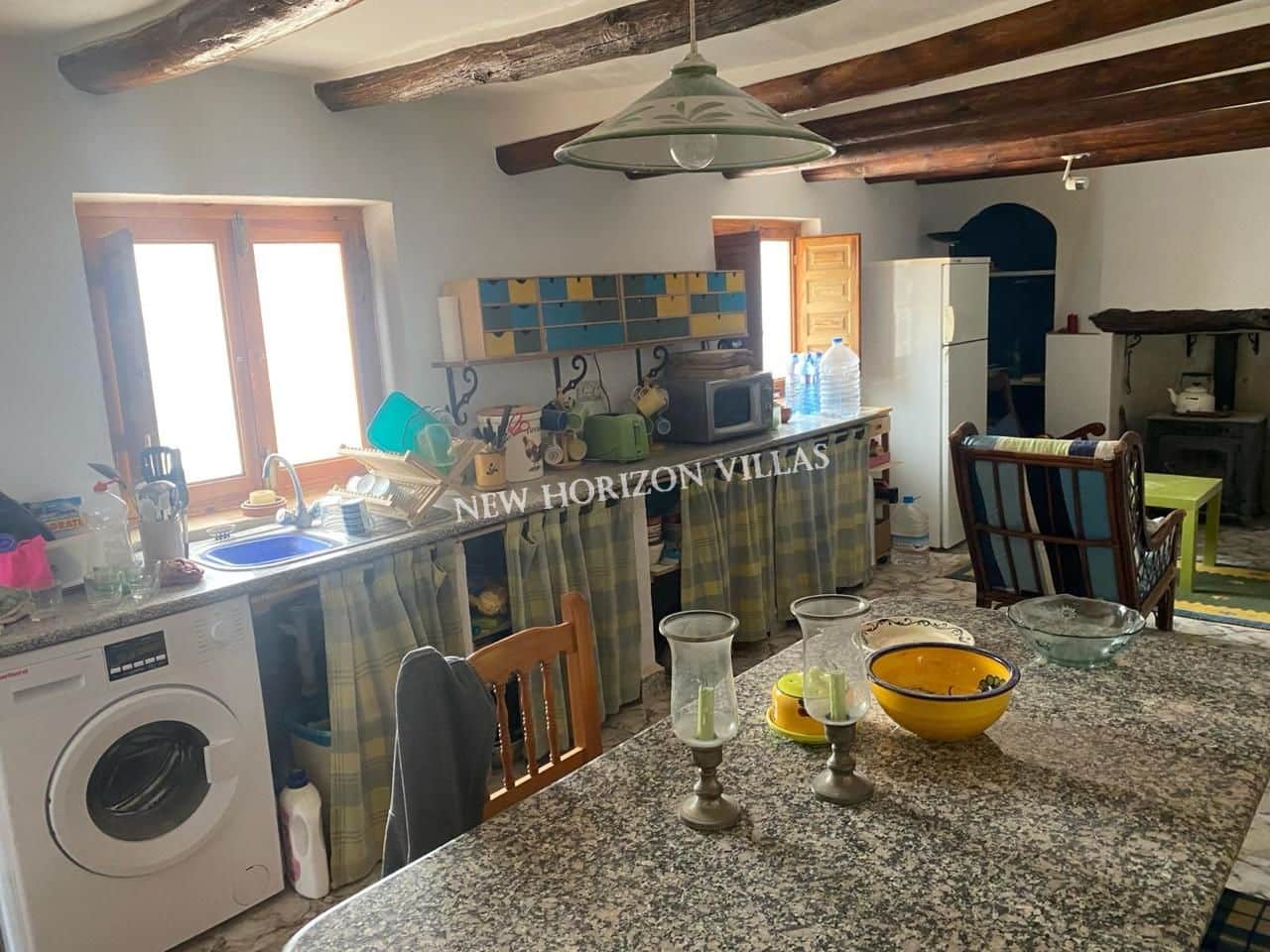 4 slaapkamer Finca/Landhuis te huur in Lubrin - € 500 (Ref: 8184474)