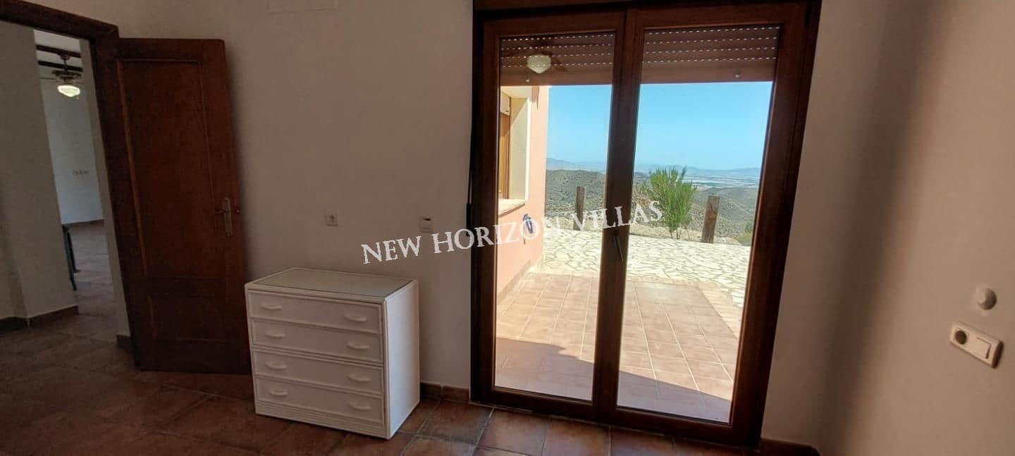 2 sypialnia Willa do wynajęcia w Bedar z basenem - 600 € (Ref: 8263898)