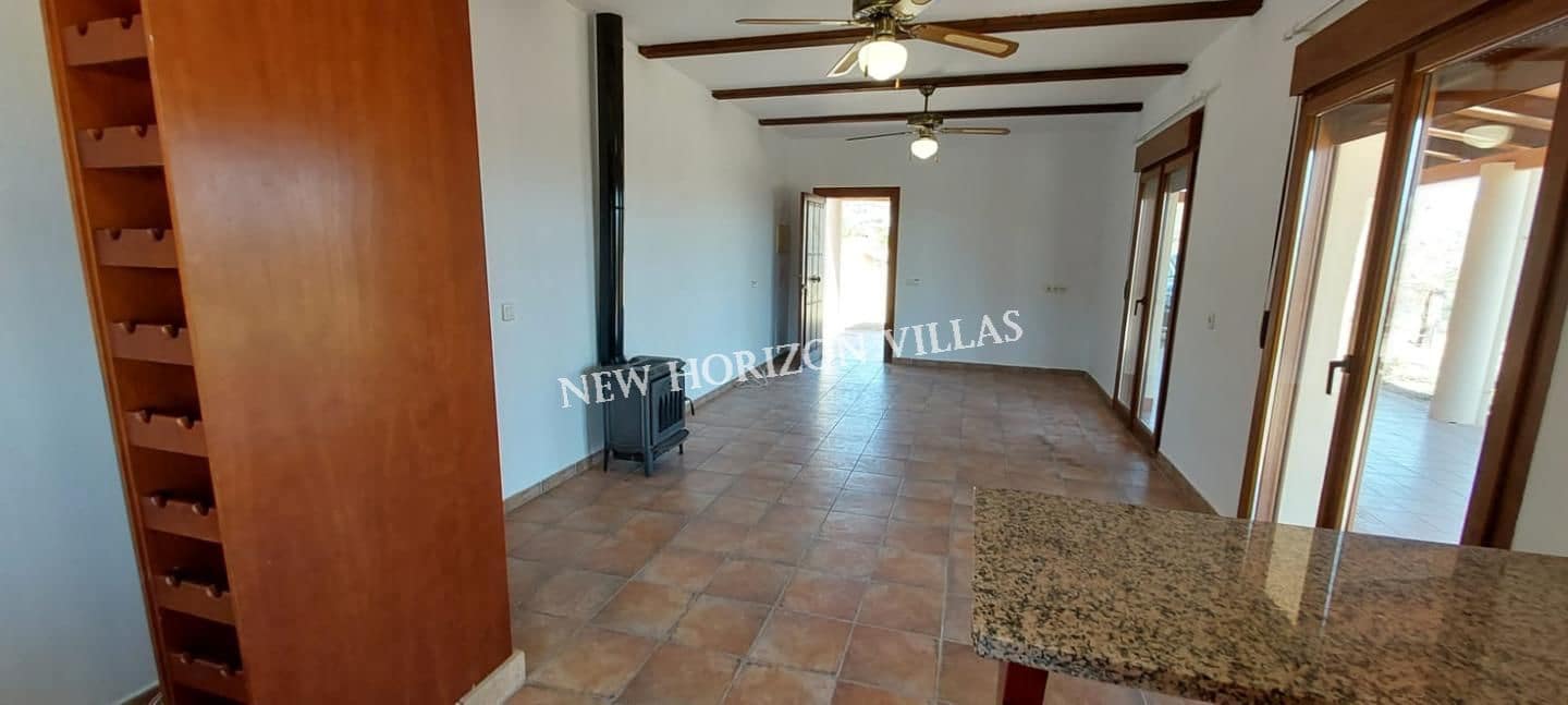 2 sypialnia Willa do wynajęcia w Bedar z basenem - 600 € (Ref: 8263898)