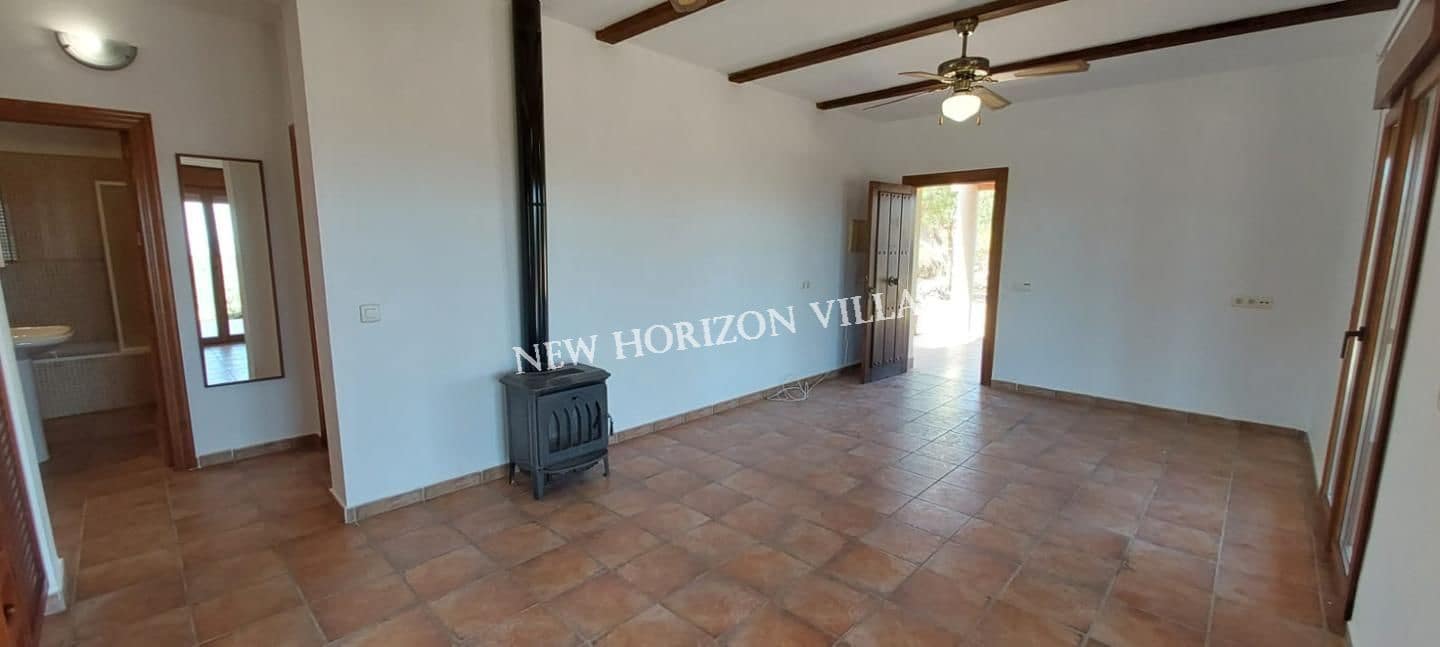 2 sypialnia Willa do wynajęcia w Bedar z basenem - 600 € (Ref: 8263898)