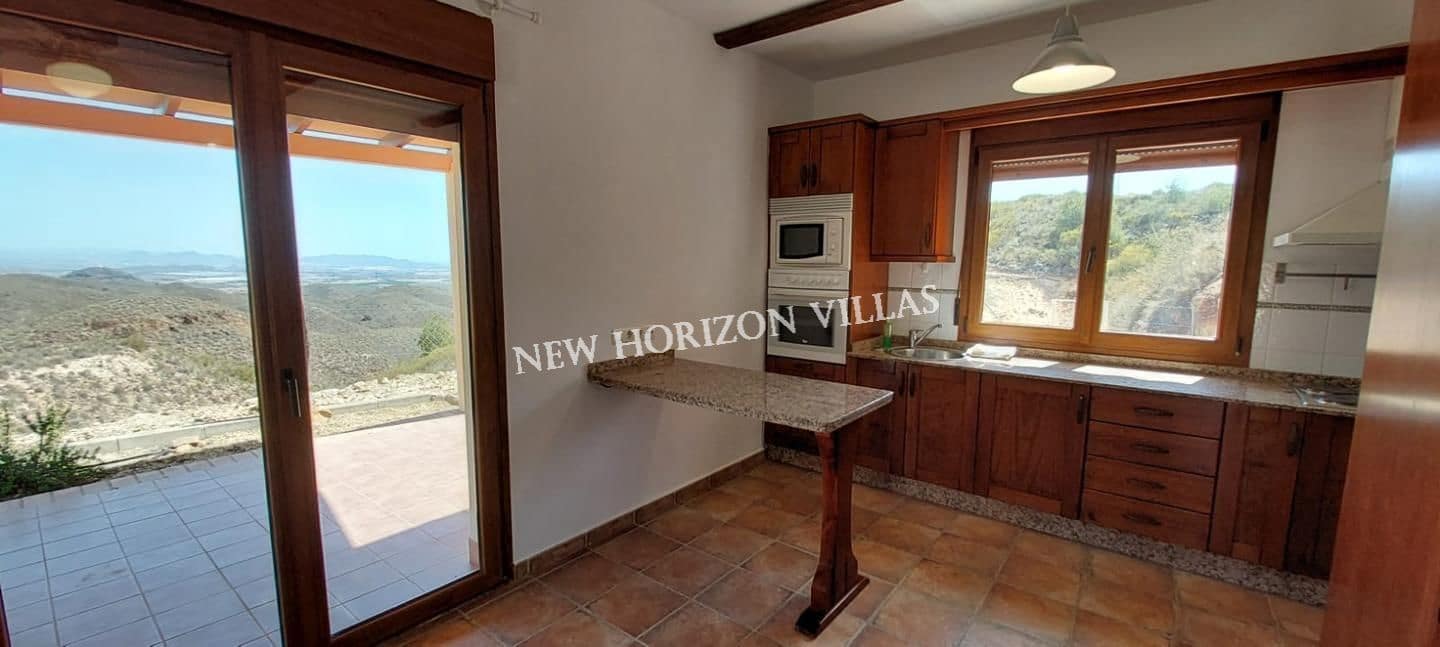 2 sypialnia Willa do wynajęcia w Bedar z basenem - 600 € (Ref: 8263898)