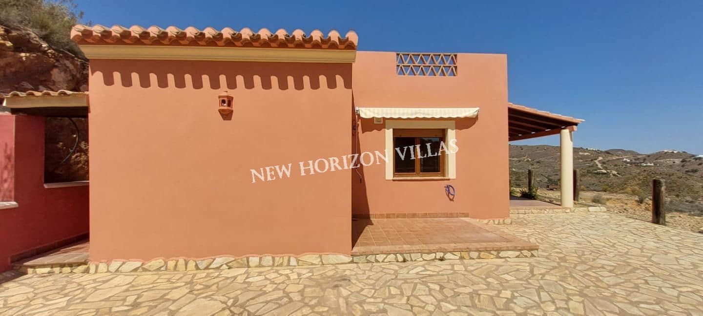 2 sypialnia Willa do wynajęcia w Bedar z basenem - 600 € (Ref: 8263898)