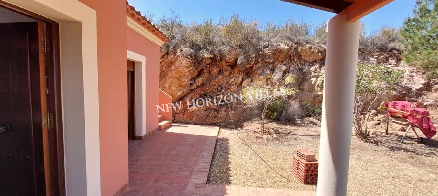 2 sypialnia Willa do wynajęcia w Bedar z basenem - 600 € (Ref: 8263898)