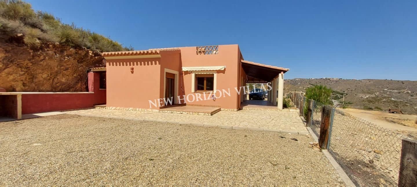 2 sypialnia Willa do wynajęcia w Bedar z basenem - 600 € (Ref: 8263898)