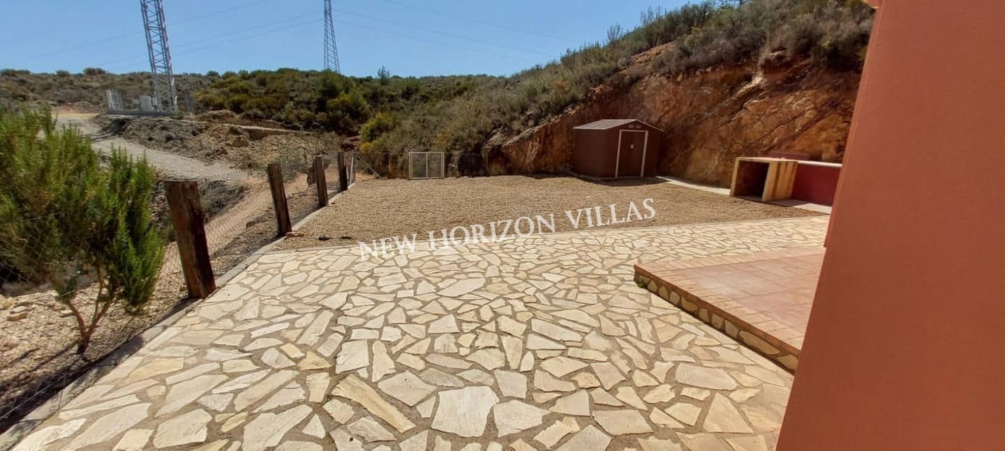 2 sypialnia Willa do wynajęcia w Bedar z basenem - 600 € (Ref: 8263898)