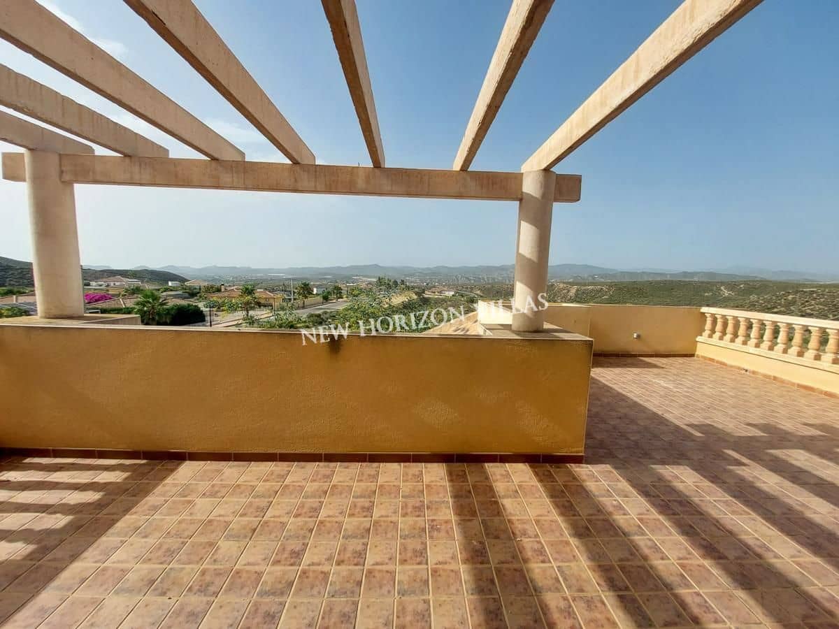 3 makuuhuone Huvila vuokrattavana paikassa Zurgena - 700 € (Ref: 8335386)