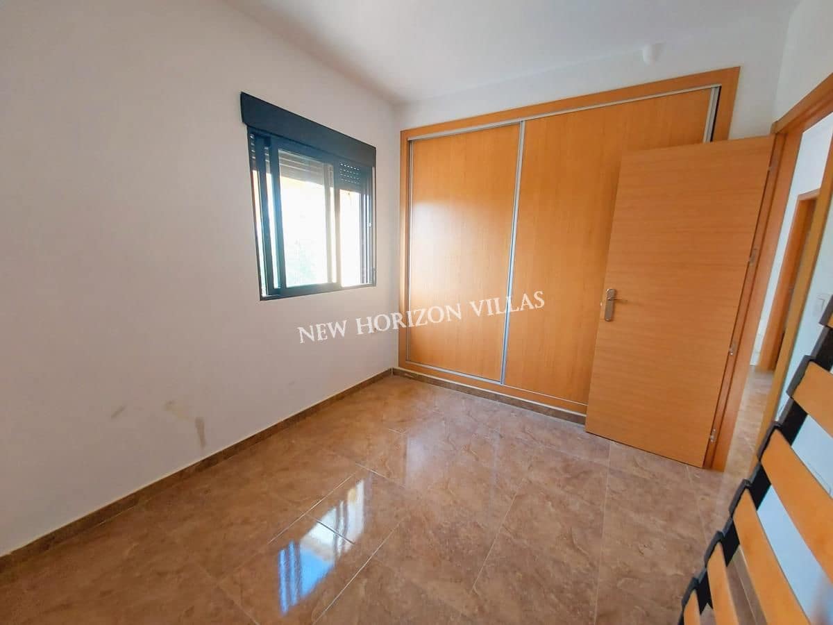 3 makuuhuone Huvila vuokrattavana paikassa Zurgena - 700 € (Ref: 8335386)