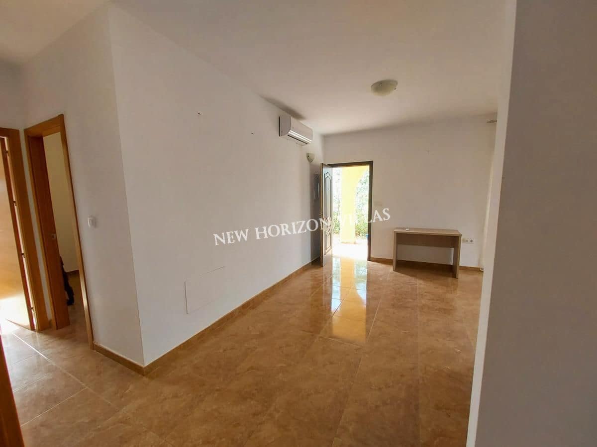 3 makuuhuone Huvila vuokrattavana paikassa Zurgena - 700 € (Ref: 8335386)