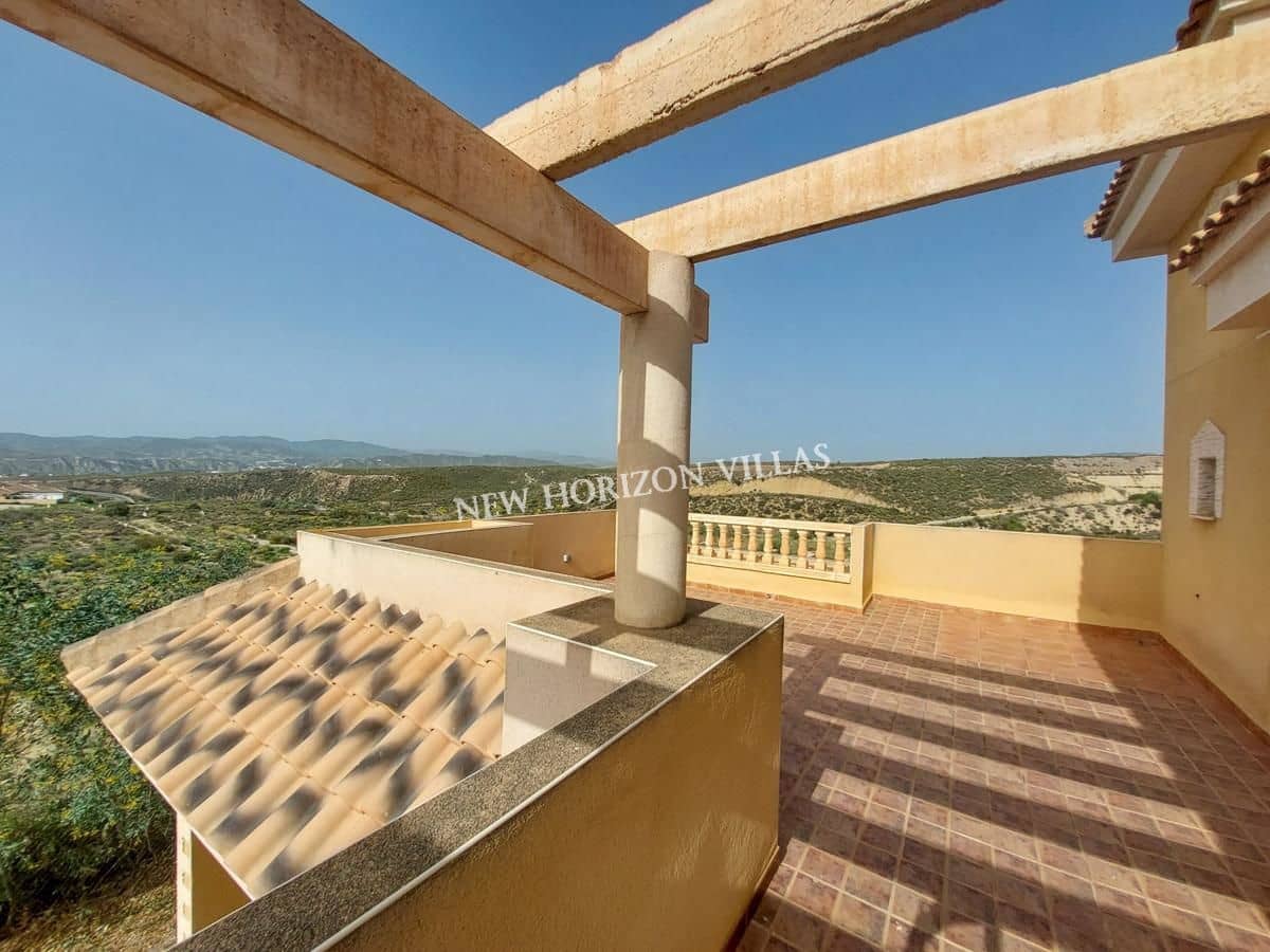 3 makuuhuone Huvila vuokrattavana paikassa Zurgena - 700 € (Ref: 8335386)