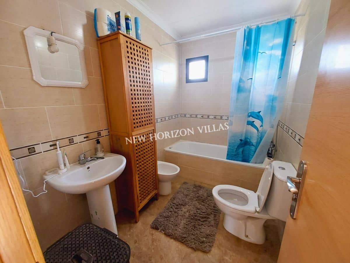 3 makuuhuone Huvila vuokrattavana paikassa Zurgena - 700 € (Ref: 8335386)