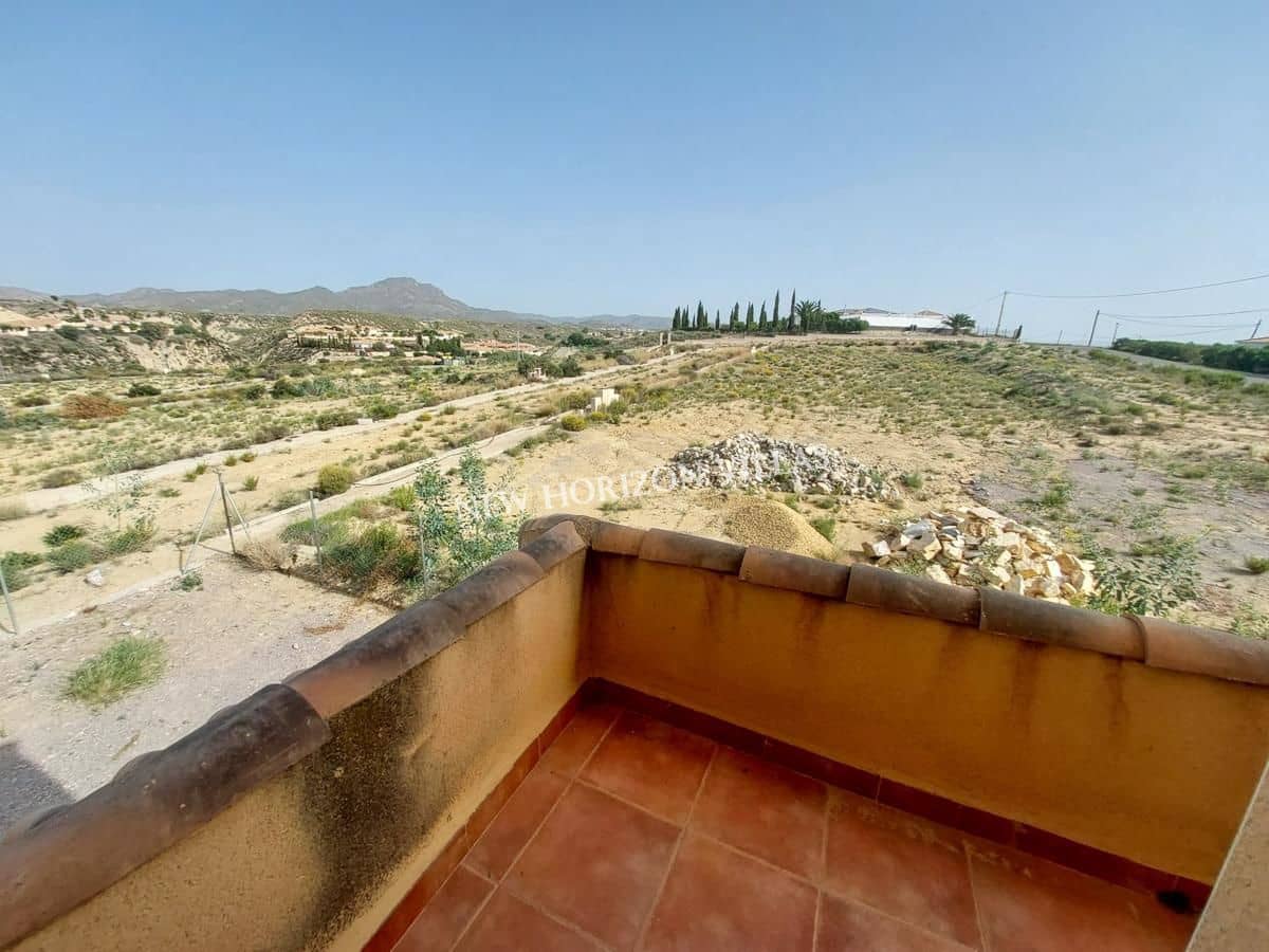 3 makuuhuone Huvila vuokrattavana paikassa Zurgena - 700 € (Ref: 8335386)