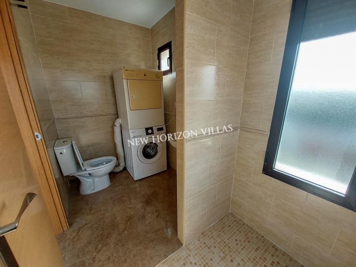 3 makuuhuone Huvila vuokrattavana paikassa Zurgena - 700 € (Ref: 8335386)