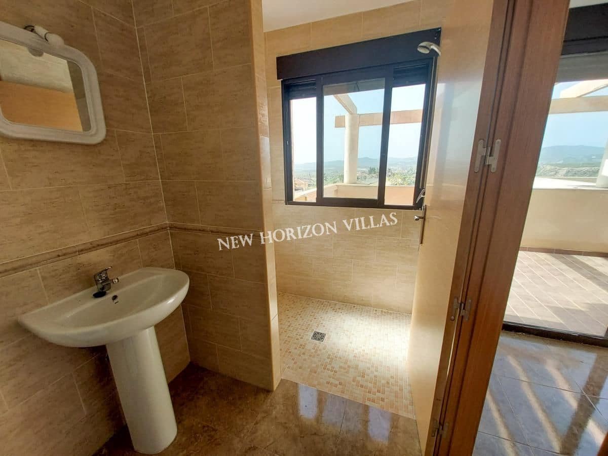 3 makuuhuone Huvila vuokrattavana paikassa Zurgena - 700 € (Ref: 8335386)