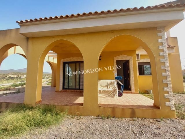 3 makuuhuone Huvila vuokrattavana paikassa Zurgena - 700 € (Ref: 8335386)