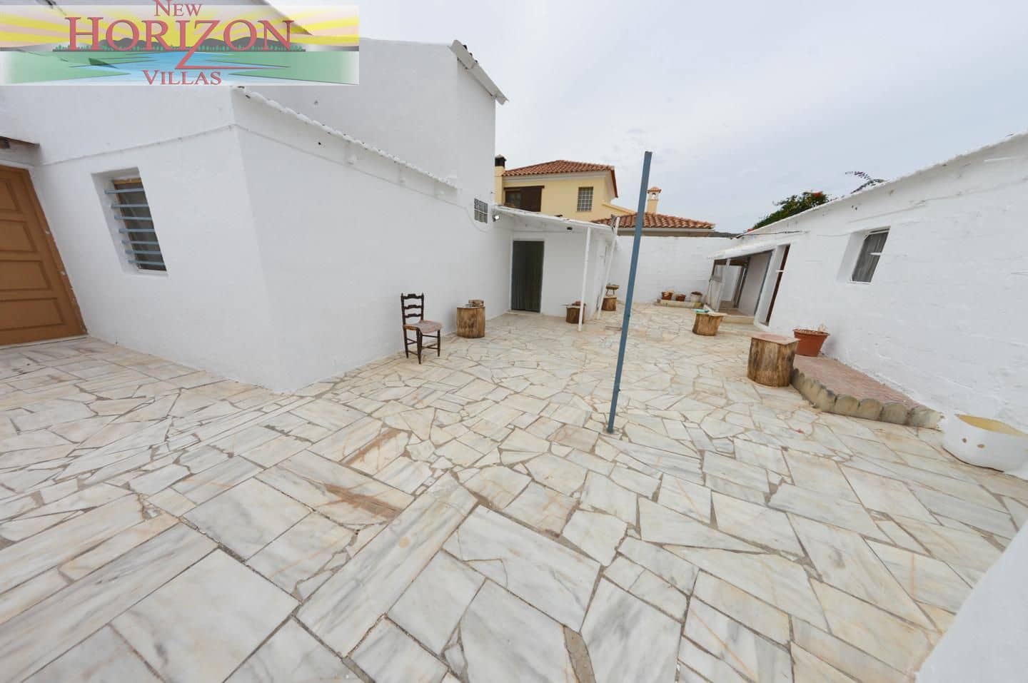 4 bedroom Villa for sale in La Alfoquia - € 155,000 (Ref: 8506751)