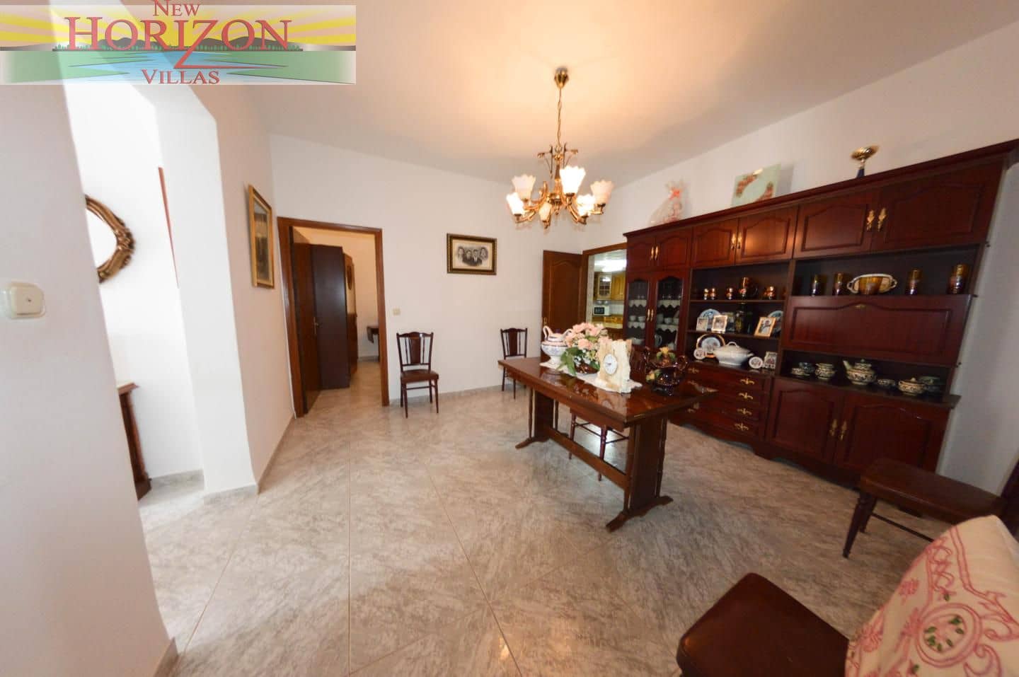 4 bedroom Villa for sale in La Alfoquia - € 155,000 (Ref: 8506751)