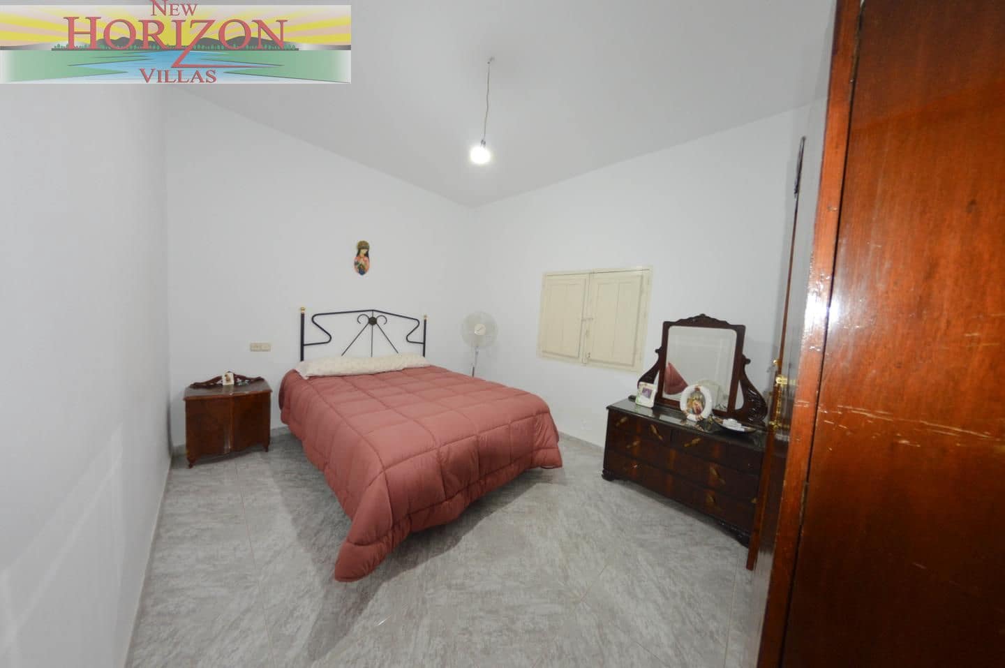 4 bedroom Villa for sale in La Alfoquia - € 155,000 (Ref: 8506751)