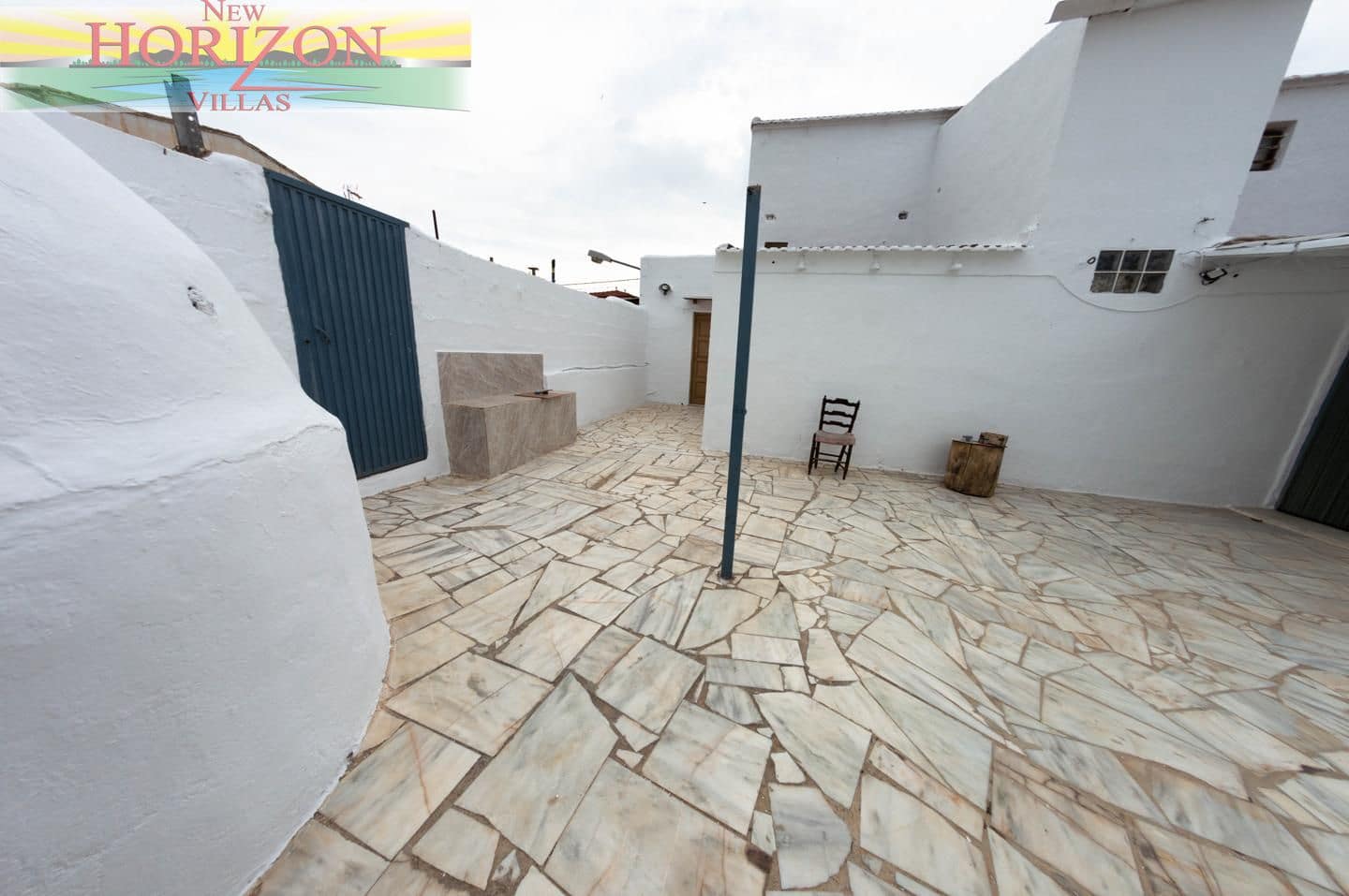 4 bedroom Villa for sale in La Alfoquia - € 155,000 (Ref: 8506751)