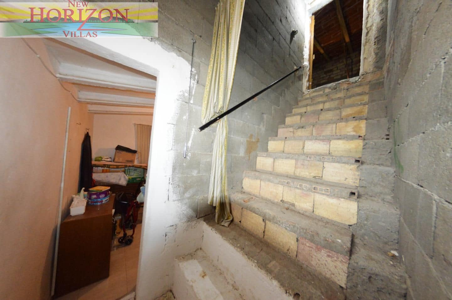 4 bedroom Villa for sale in La Alfoquia - € 155,000 (Ref: 8506751)