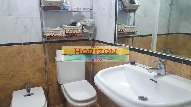 3 bedroom Flat for rent in Mojácar with pool - € 700 (Ref: 8526134)