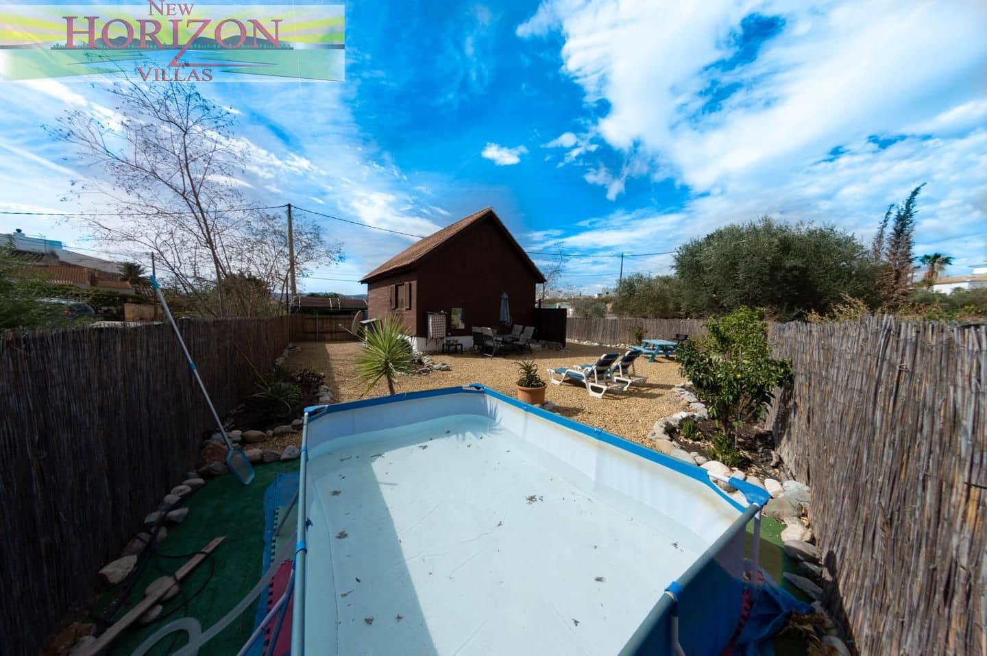 2 soveværelse Villa til leje i Los Carasoles med swimmingpool garage - € 700 (Ref: 8581039)