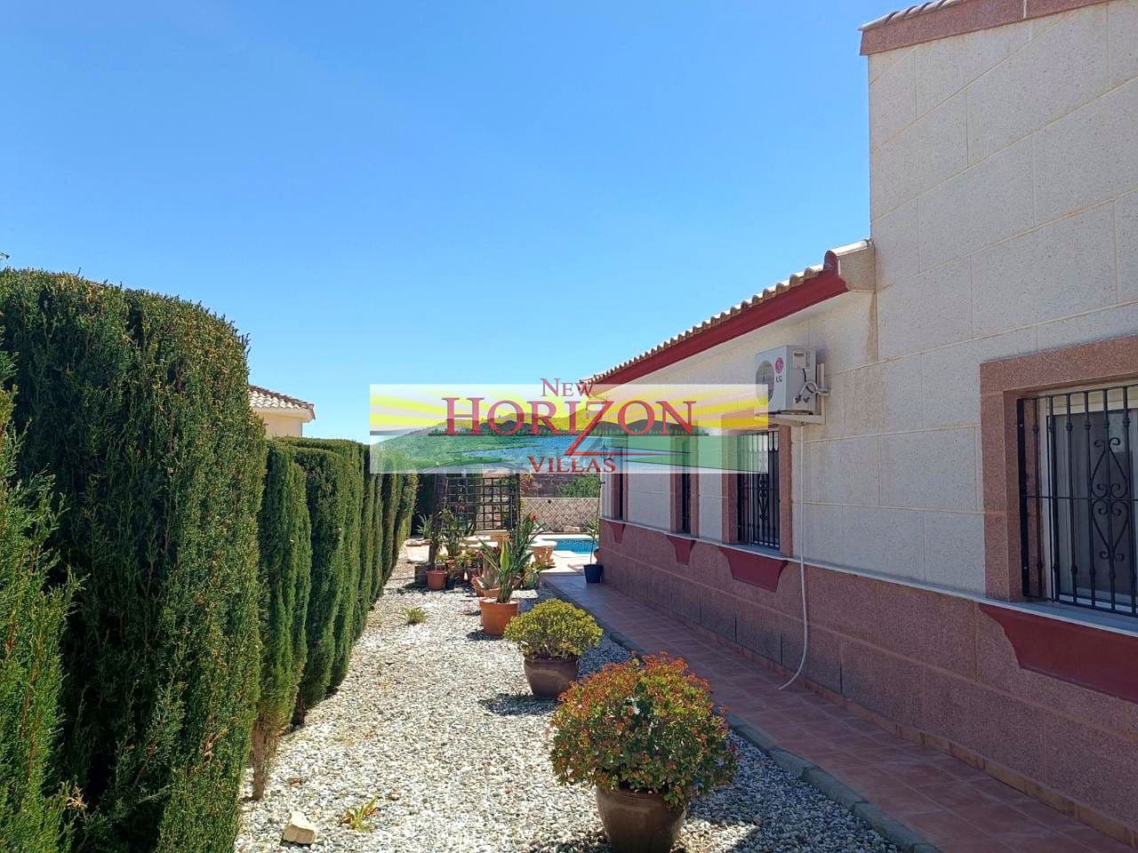 3 soveværelse Villa til salg i Arboleas med swimmingpool - € 269.950 (Ref: 8628306)