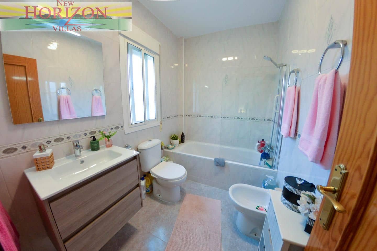 Piso de 2 habitaciones en Cuevas del Almanzora en venta con garaje - 135.000 € (Ref: 8692019)