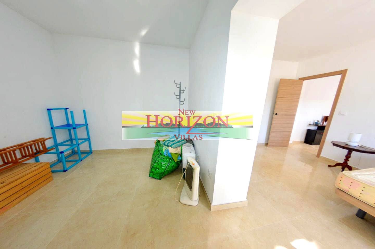 Villa/Maison de 8 chambres à louer à La Alfoquia - 1 200 € (Ref: 8712936)