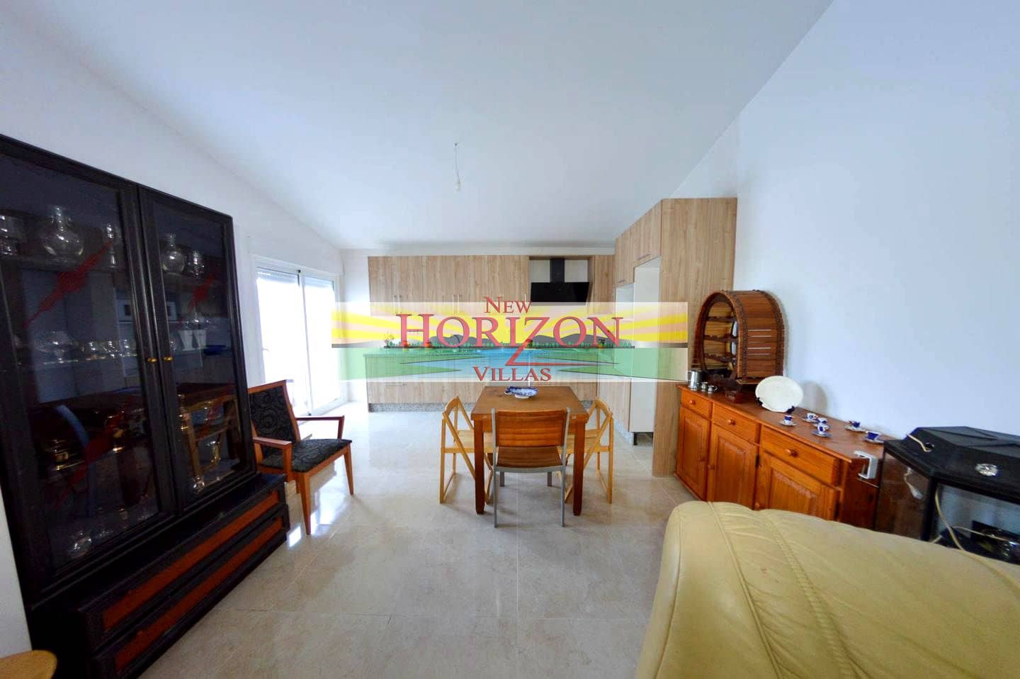 Villa/Maison de 8 chambres à louer à La Alfoquia - 1 200 € (Ref: 8712936)