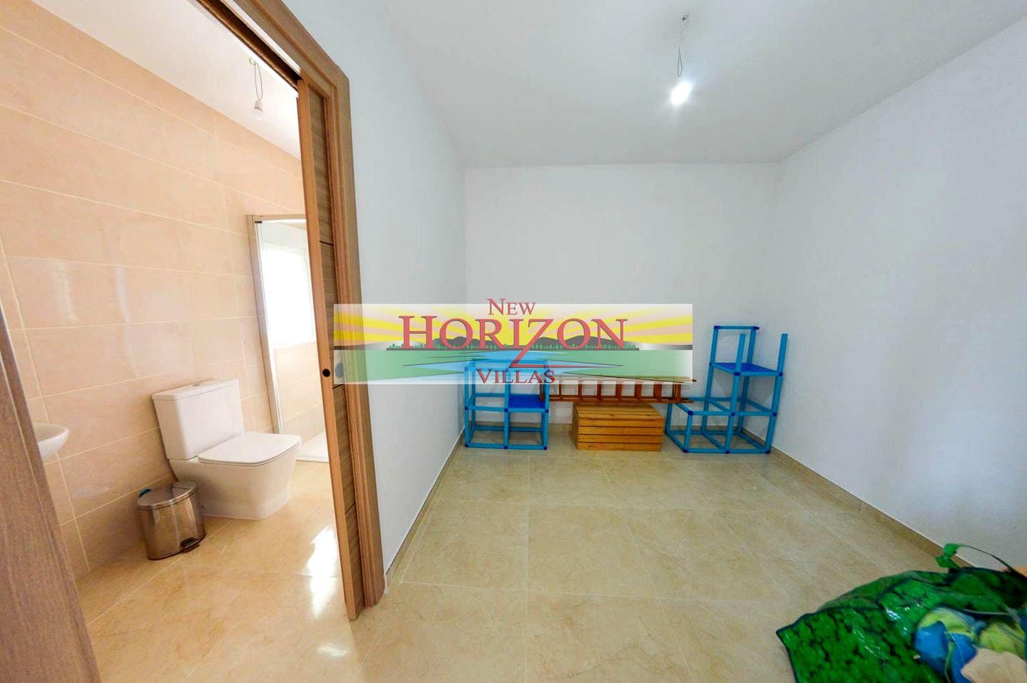 Villa/Maison de 8 chambres à louer à La Alfoquia - 1 200 € (Ref: 8712936)