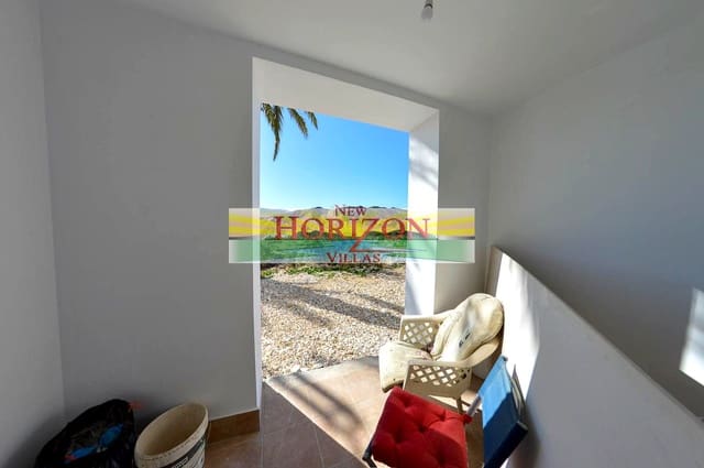 Villa/Maison de 8 chambres à louer à La Alfoquia, Zurgena - 1 200 € (Ref: 8712936)