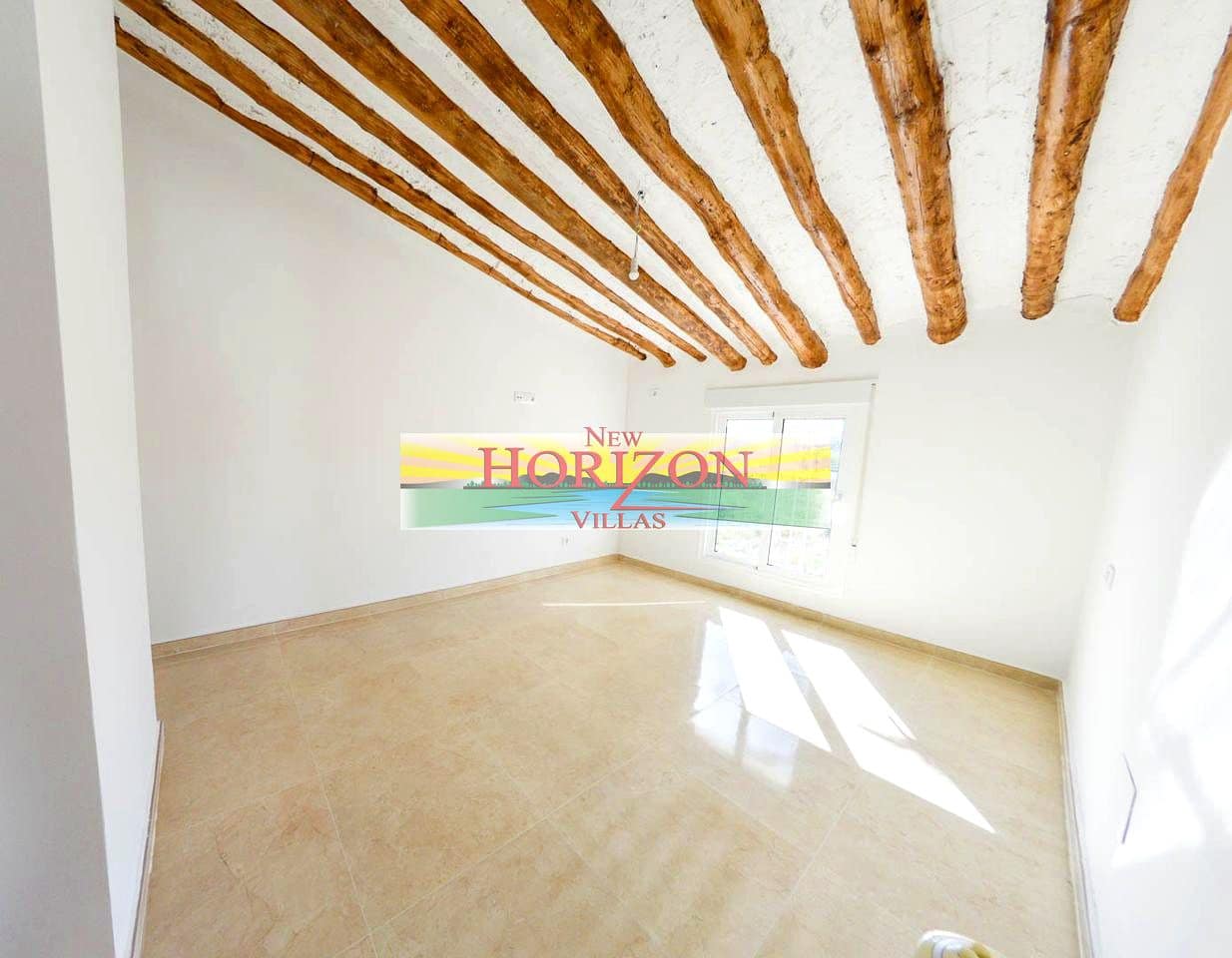 Villa/Maison de 8 chambres à louer à La Alfoquia - 1 200 € (Ref: 8712936)