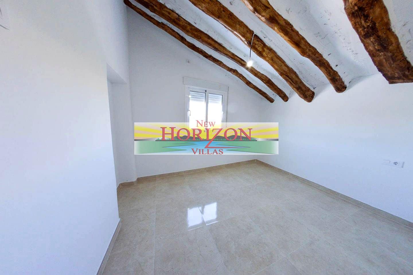 Villa/Maison de 8 chambres à louer à La Alfoquia - 1 200 € (Ref: 8712936)