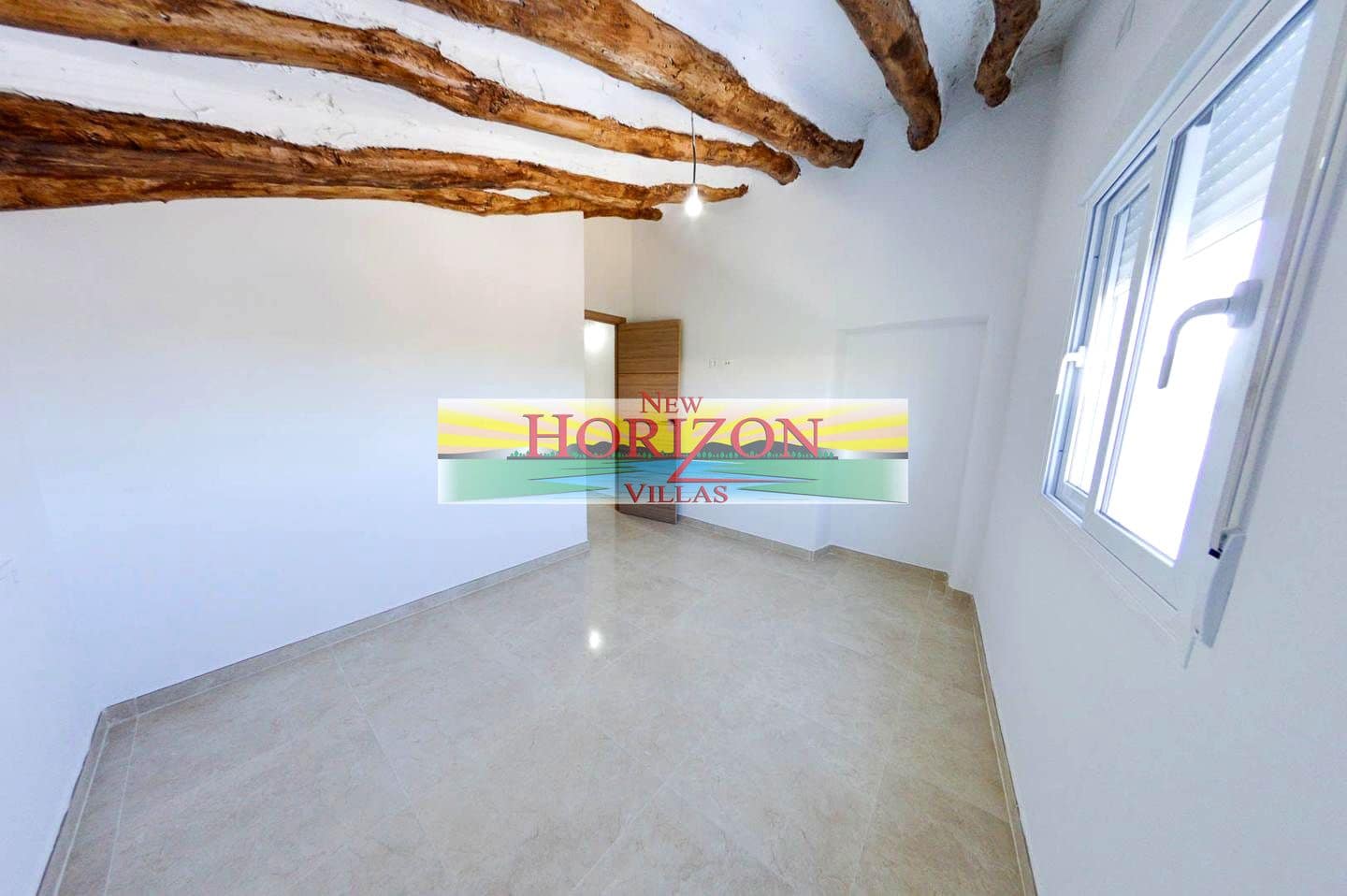Villa/Maison de 8 chambres à louer à La Alfoquia - 1 200 € (Ref: 8712936)